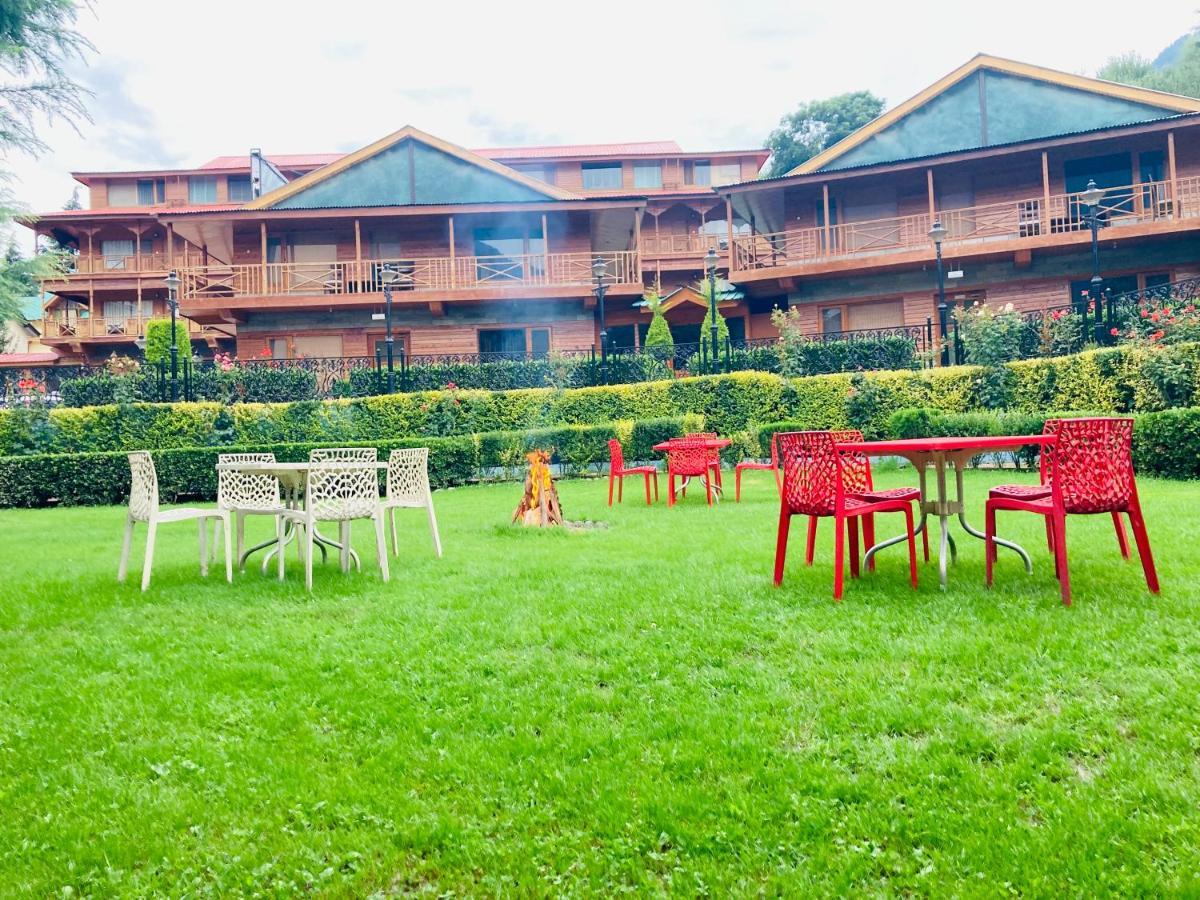 Snow Palm Resort, Manali エクステリア 写真